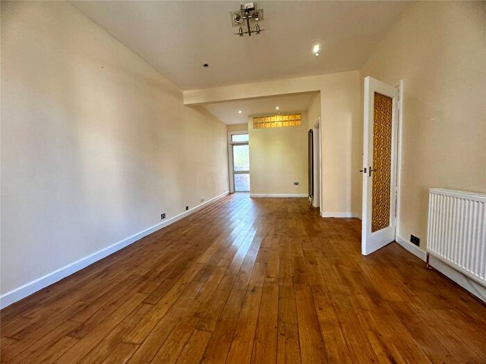 3 Bedroom Terraced House To Rent In Lebanon Road, Croydon, Surrey, CR0