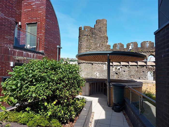 2 Bedroom Flat To Rent In Castle Quarter, Castle Lane, Swansea, SA1