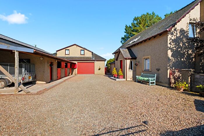 5 Bedroom Detached House For Sale In Emmock Farm Steading House, Tealing, Dundee, DD3