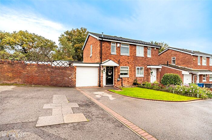 2 Bedroom Semi Detached House For Sale In Hanlith, Wilnecote, Tamworth, Staffordshire, B77