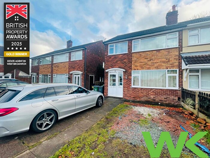3 Bedroom Semi Detached House For Sale In Jayne Close, West Bromwich, B71