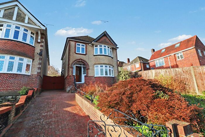 3 Bedroom Detached House To Rent In Southampton, Hampshire, SO18