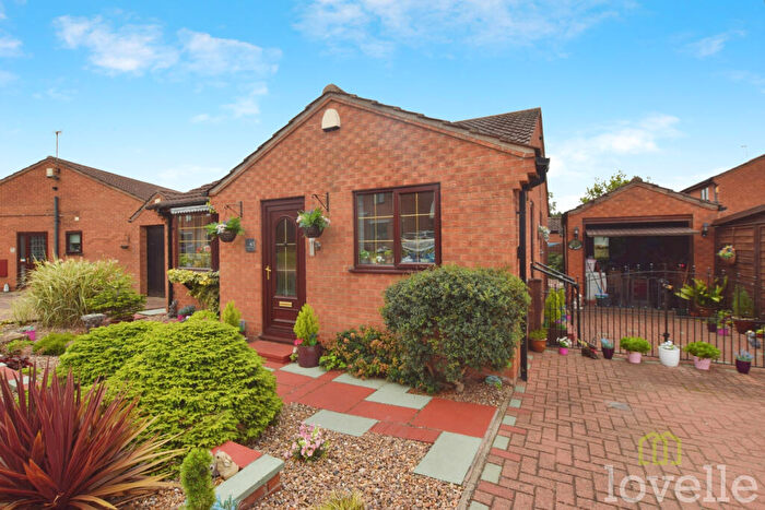 3 Bedroom Bungalow For Sale In The Pines, Gainsborough, DN21