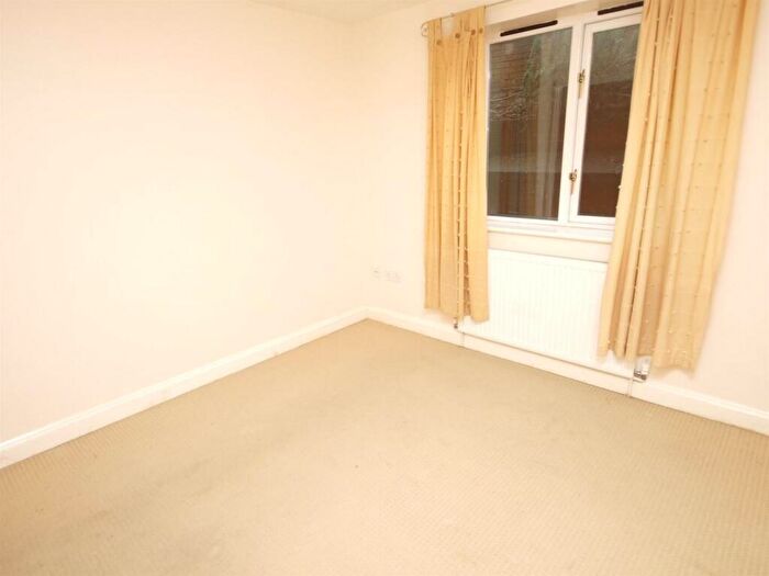 1 Bedroom Flat To Rent In Brook Court, Bishopsworth, BS13