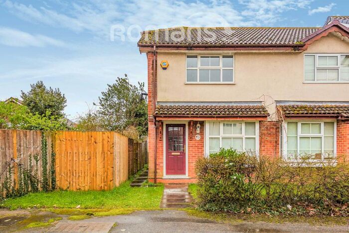 2 Bedroom Semi-Detached House To Rent In Sunderland Close, Woodley, RG5