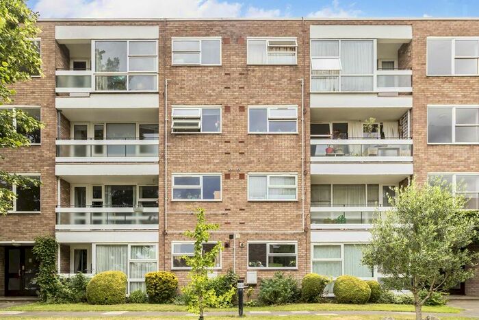 1 Bedroom Flat To Rent In Hardwick Green, London, W13