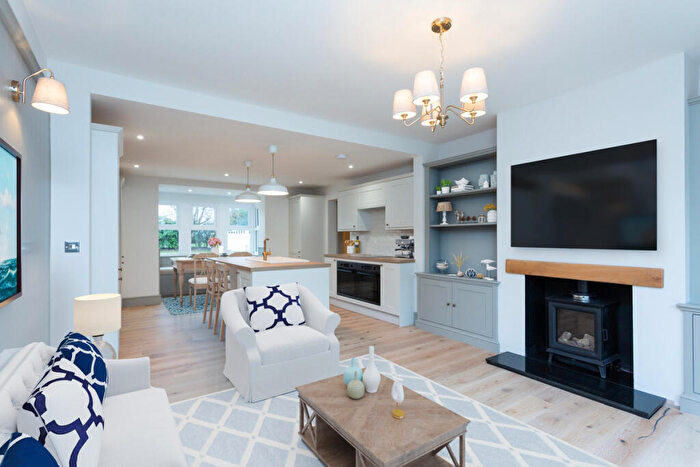 4 Bedroom Detached House For Sale In Mains Lane, Poulton-le-Fylde, FY6