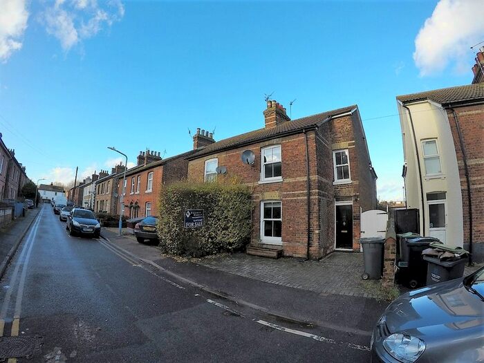 3 Bedroom Semi-Detached House To Rent In Albert Road, Tonbridge, Kent, TN9