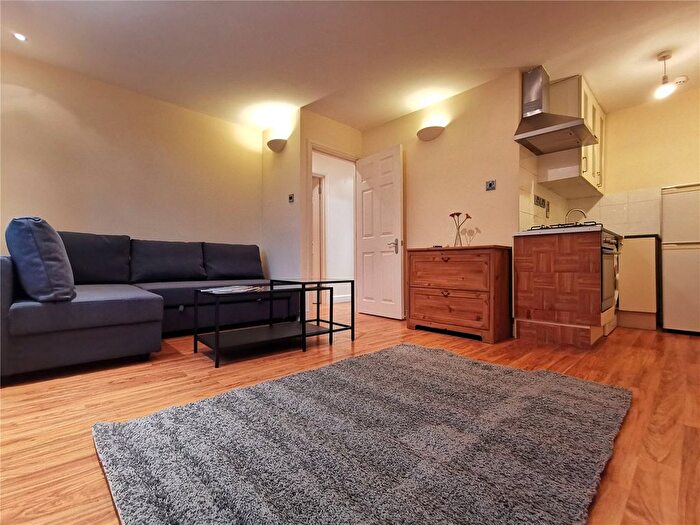 2 Bedroom Flat To Rent In Wembley Hill Road, Wembley, HA9