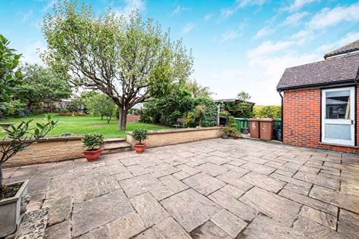 5 Bedroom Detached House For Sale In Blackfen Road, Sidcup, DA15