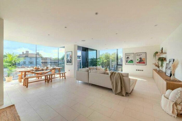 2 Bedroom Apartment To Rent In Latitude House, Oval Road, Camden, London, NW1