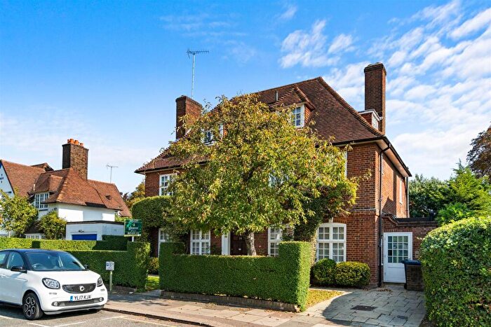 5 Bedroom Detached House To Rent In Hampstead Way, Hampstead Garden Suburb, NW11