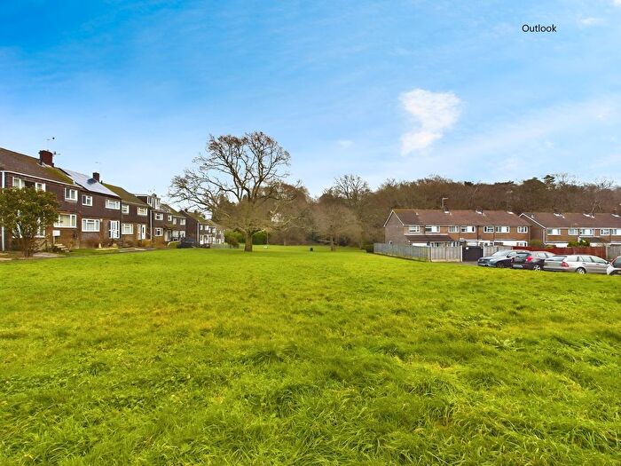 3 Bedroom Terraced House For Sale In Batchelor Green, Bursledon, Southampton, SO31
