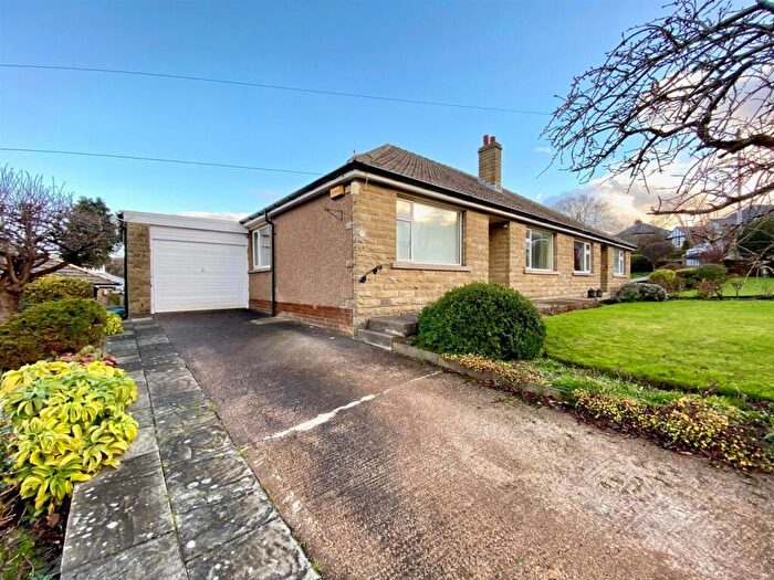 2 Bedroom Semi-Detached Bungalow For Sale In Springfield Avenue, Honley, Holmfirth, HD9