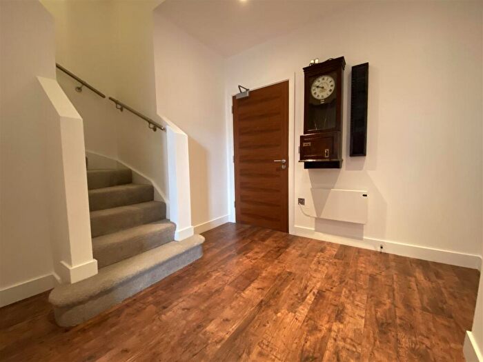 2 Bedroom Duplex To Rent In Paragon Mill, Cotton Street, Manchester, M4