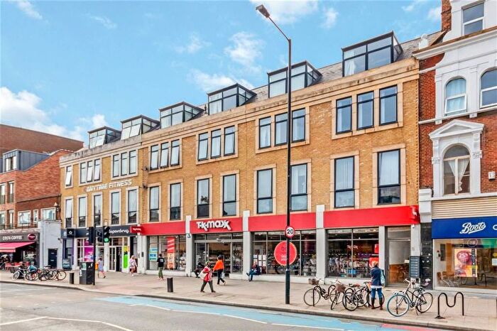 1 Bedroom Flat To Rent In Balham High Road, London, SW12