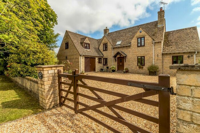 4 Bedroom Detached House For Sale In Water Lane, Somerford Keynes, Cirencester, Gloucestershire, GL7