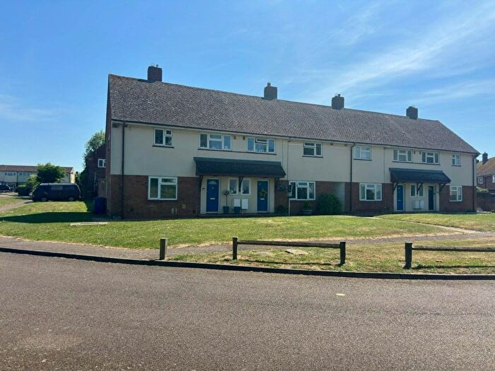 3 Bedroom Terraced House For Sale In Willow Road, Bicester, OX25