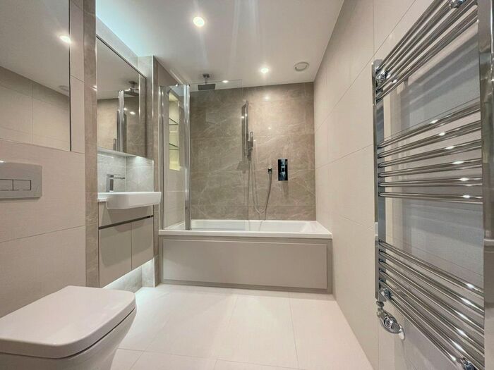 1 Bedroom Flat To Rent In Hennessey Apartments, Brigadier Walk, Woolwich, London, SE18