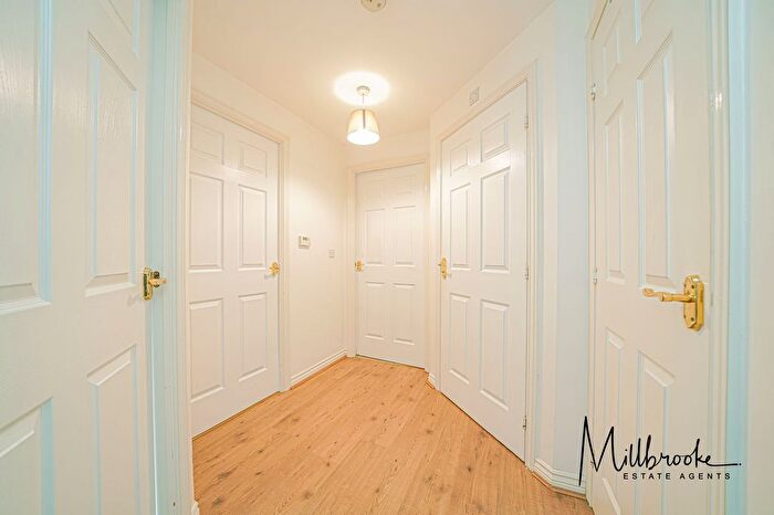 2 Bedroom Flat For Sale In Everside Close, Worsley, M28