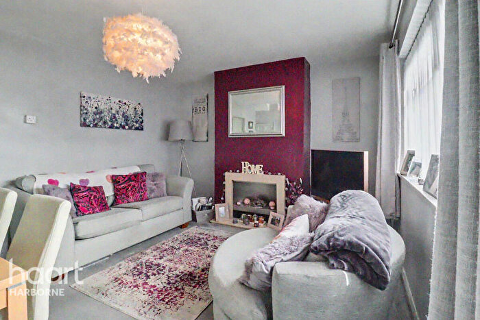 3 Bedroom Semi-Detached House For Sale In Brinklow Road, Selly Oak, B29