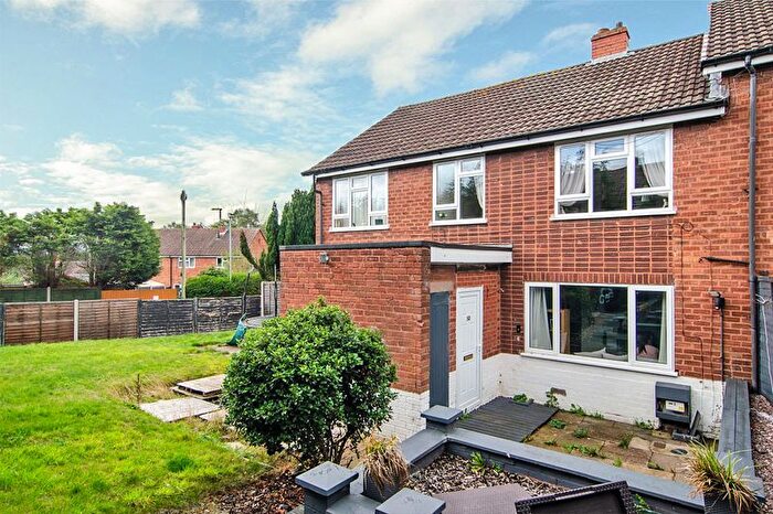 2 Bedroom Flat For Sale In Cedar Close, Burntwood, WS7