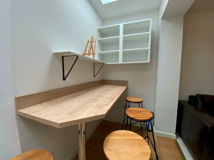 5 Bedroom Semi-Detached House To Rent In Harrison Road, Southampton, SO17