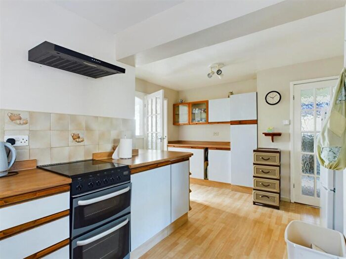 2 Bedroom Detached Bungalow For Sale In Camelot Gardens, Sutton-On-Sea, LN12