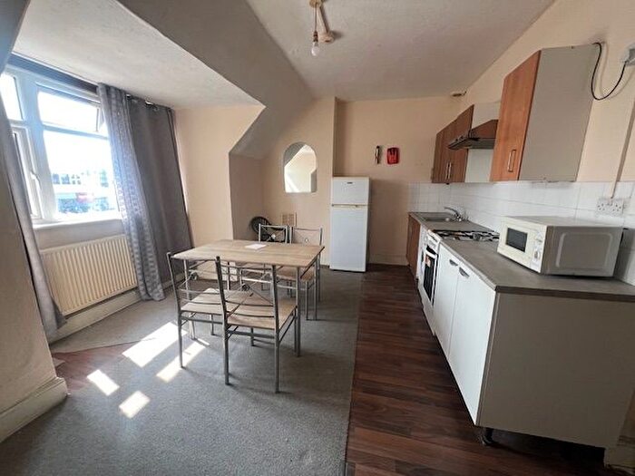 1 Bedroom Flat To Rent In Ripple Road, Dagenham, RM9