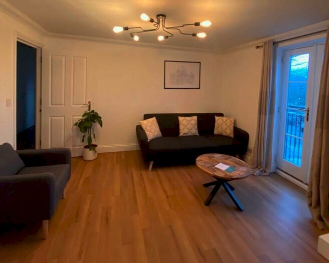 2 Bedroom Apartment To Rent In Lower Clarence Road, Norwich, NR1