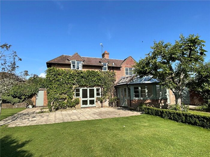 4 Bedroom Detached House To Rent In Oxlease Lane, Herriard, Basingstoke, Hampshire, RG25