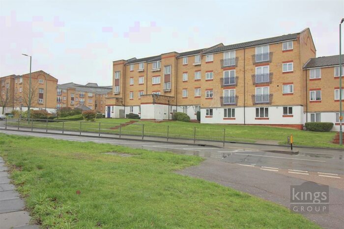 2 Bedroom Apartment To Rent In Dadswood, Harlow, CM20