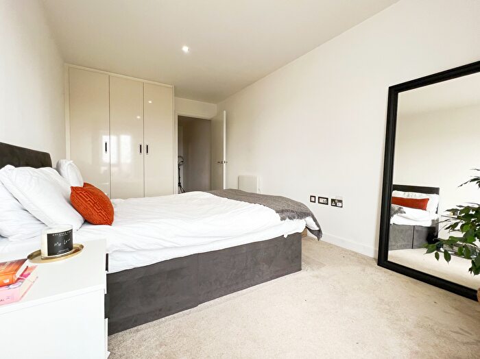 1 Bedroom Flat For Sale In Aerodrome Road, London, NW9