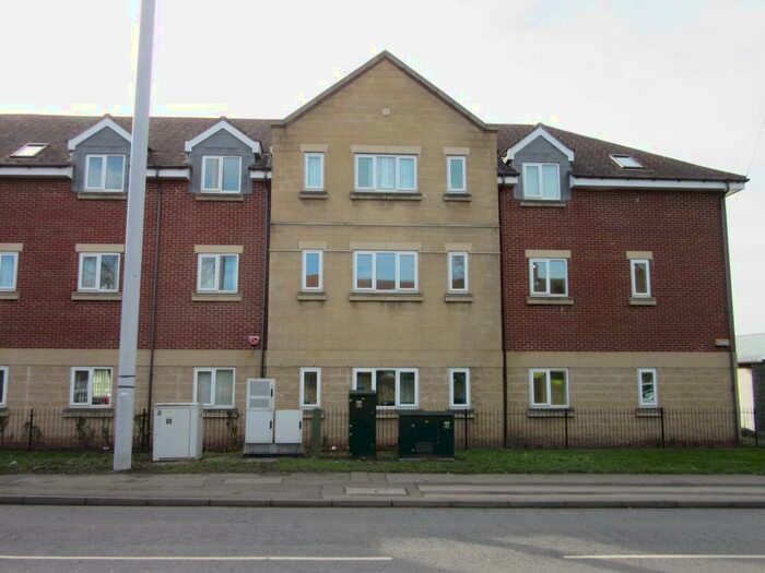 2 Bedroom Flat To Rent In Nottingham Road, Eastwood, Nottingham, NG16