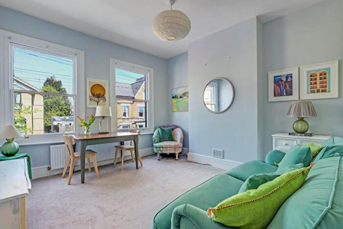 2 Bedroom Flat For Sale In Tredown Road, Sydenham, London, SE26