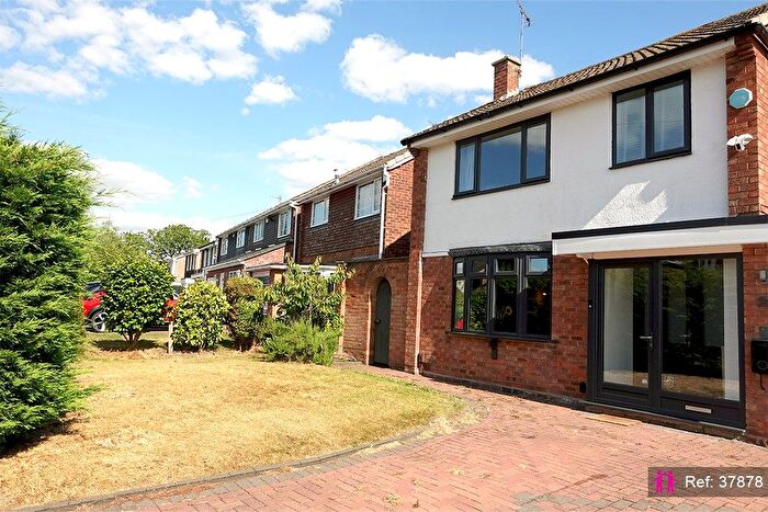 3 Bedroom Detached House For Sale In Mill Green, Wolverhampton, WV10