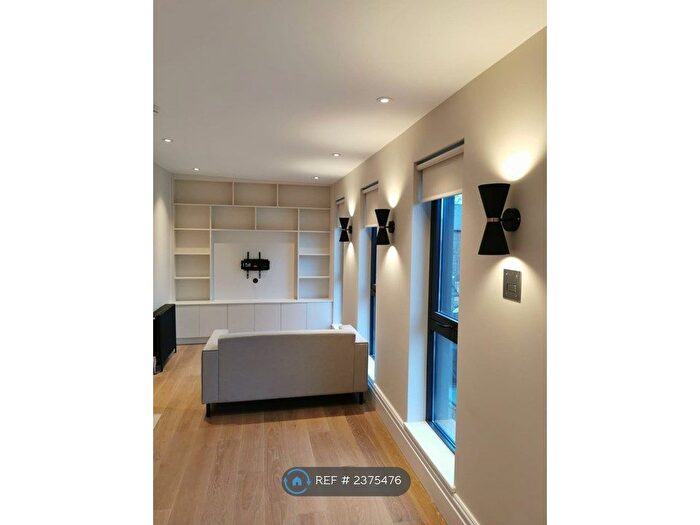 1 Bedroom Flat To Rent In Wandsworth Road, London, SW8