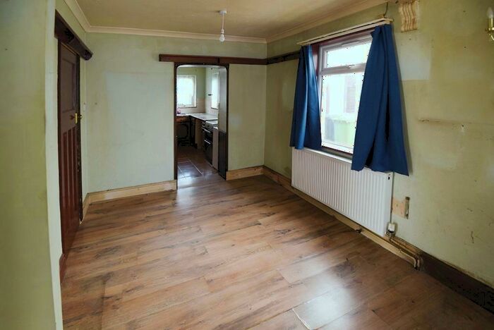 4 Bedroom Detached House For Sale In Walnut Road, Walpole St Peter, Wisbech, PE14