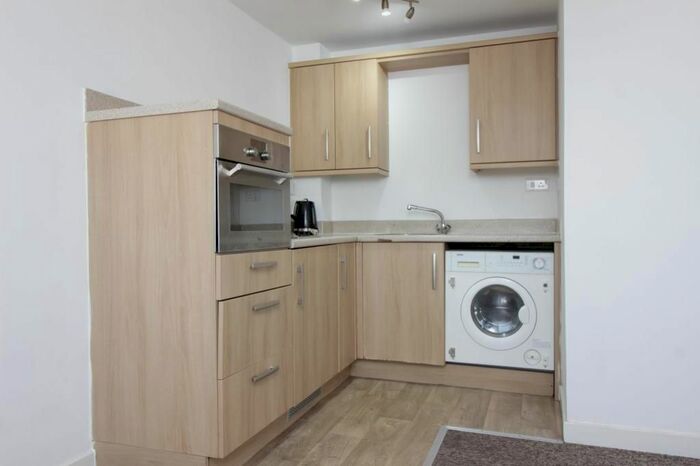 1 Bedroom Flat To Rent In Anglesea Terrace, Southampton, SO14