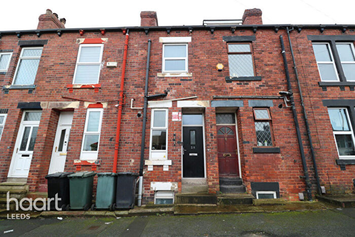 3 Bedroom Terraced House For Sale In Mount Pleasant, Leeds, LS10