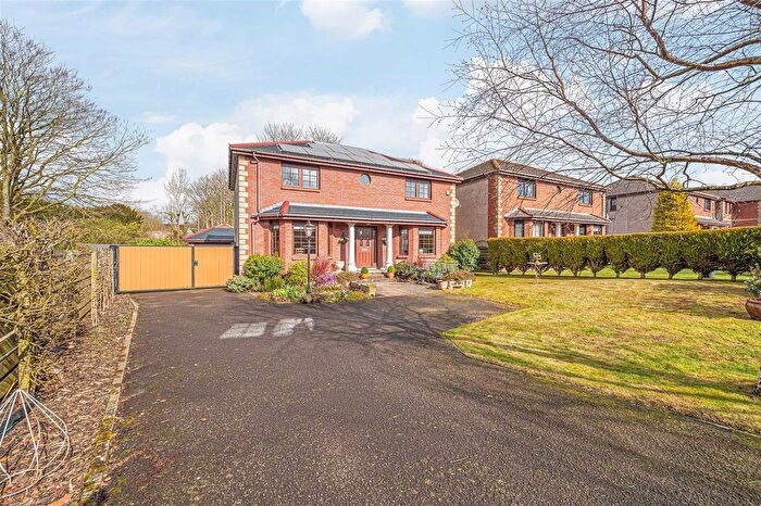 4 Bedroom Detached House For Sale In Clune Road, Gowkhall, KY12