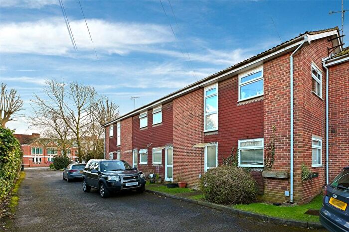 2 Bedroom Maisonette To Rent In Selva Court, Kendrick Road, Reading, RG1