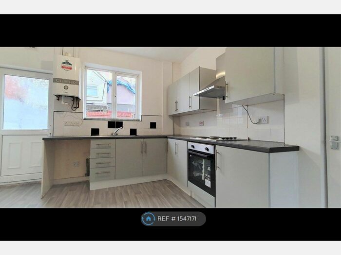 3 Bedroom Terraced House To Rent In Darlington Street, Tyldesley, Manchester, M29