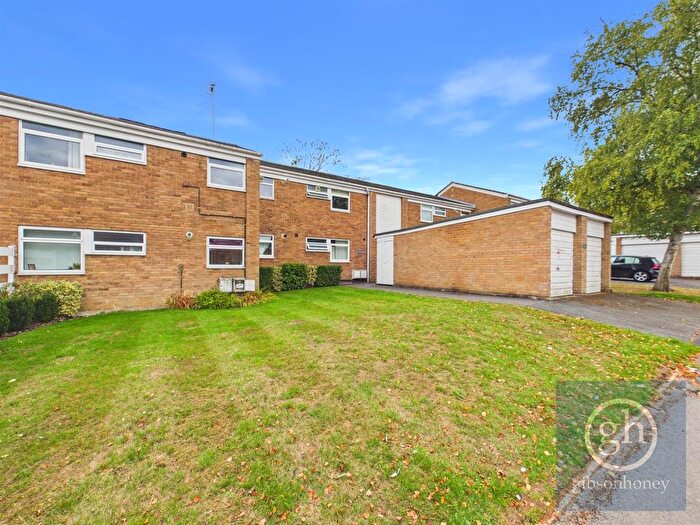 2 Bedroom Flat To Rent In Moss Lane, Pinner, HA5