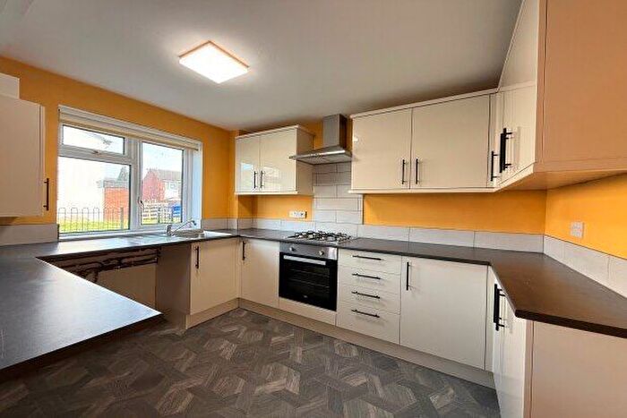 2 Bedroom Flat To Rent In Haddon Way, Nottingham, NG10