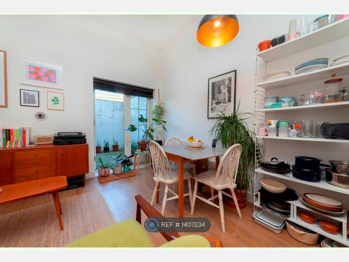 1 Bedroom Flat To Rent In Glengall Road, London, SE15