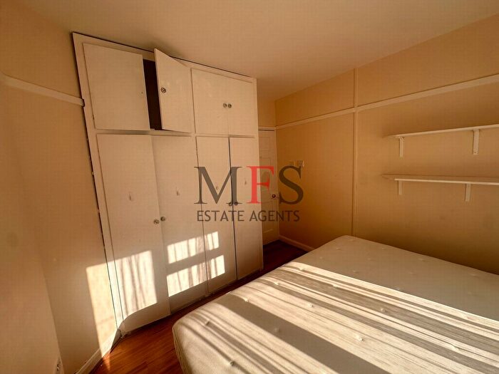 2 Bedroom Flat To Rent In Browning Ave, Hanwell, W7