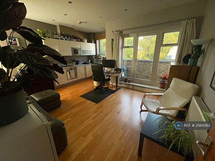 1 Bedroom Flat To Rent In Leigh Road, London, N5