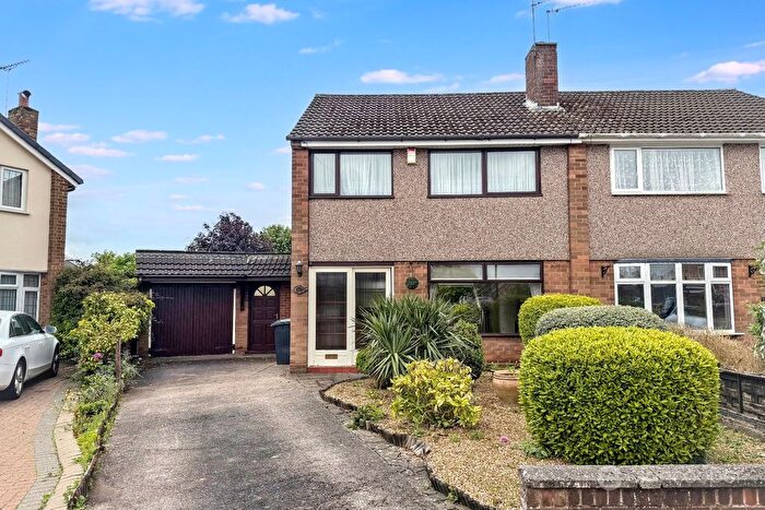 3 Bedroom Semi Detached House For Sale In Scott Avenue, Weddington, Nuneaton, CV10