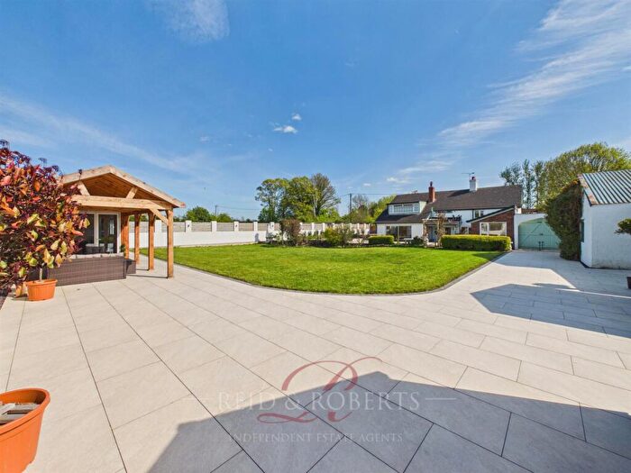4 Bedroom Cottage For Sale In Chester Road, Padeswood, Mold, CH7
